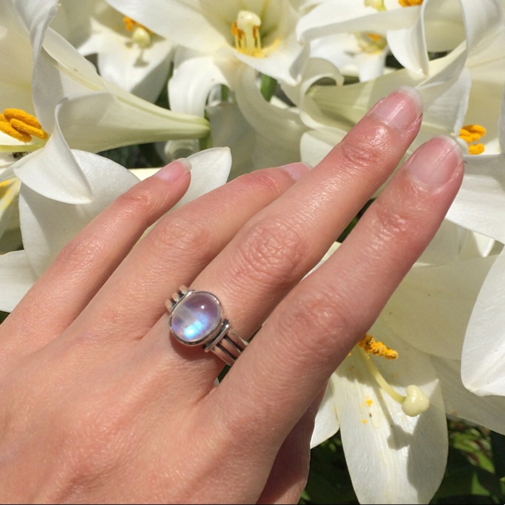 Rainbow Moonstone ring - Picture 2 of 2